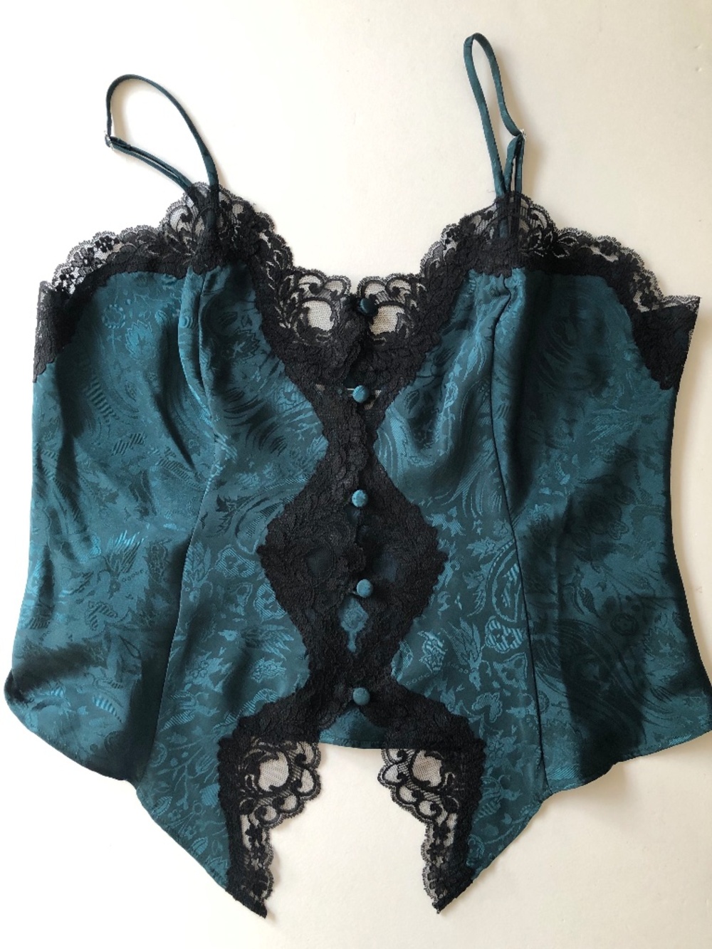 NWOT Lace/Jacquard 3 Button Camisole Green & Black